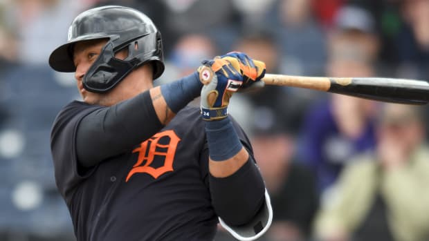 Tigers thumb